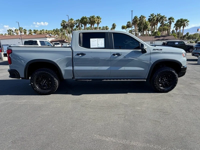 Used 2024 Slate Gray Metallic Chevrolet ZR2 image 2