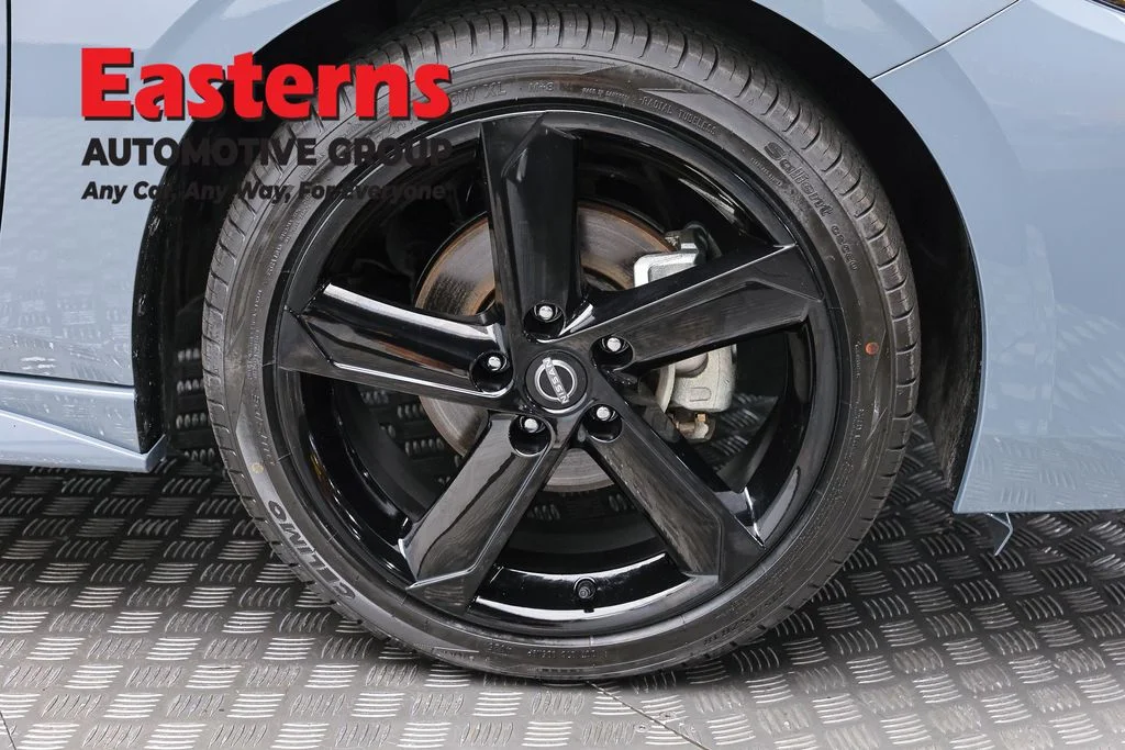 Used 2024 Gray Nissan SR image 31