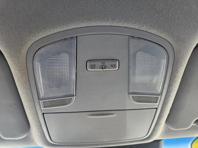 Used 2023 Lunar White Hyundai SEL image 19