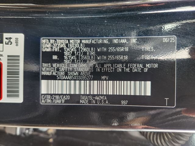 Used 2025 Black Toyota XLE image 33
