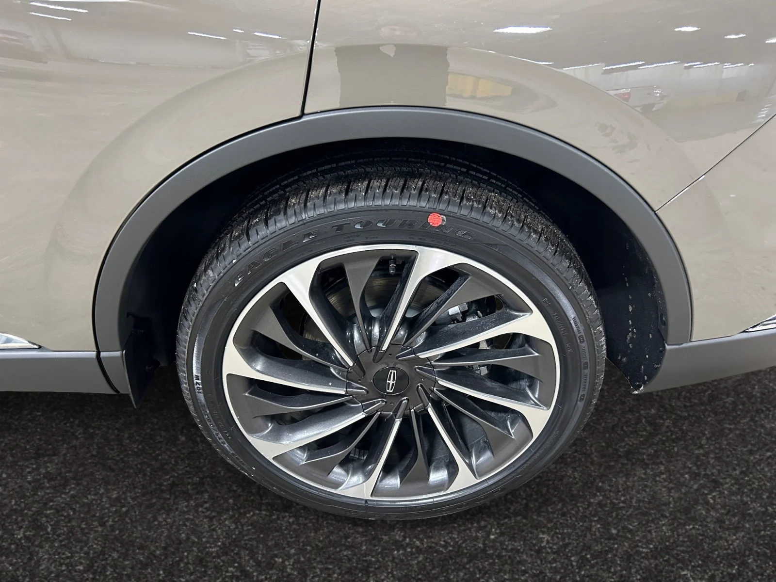 New 2026 Harbour Grey Clearcoat Lincoln Reserve image 9