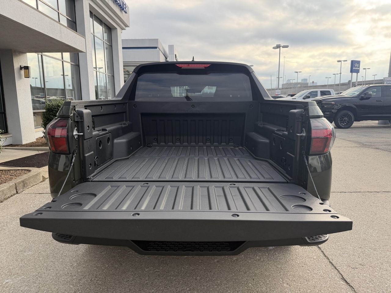 2026 Hyundai Santa Cruz SEL - Photo 11