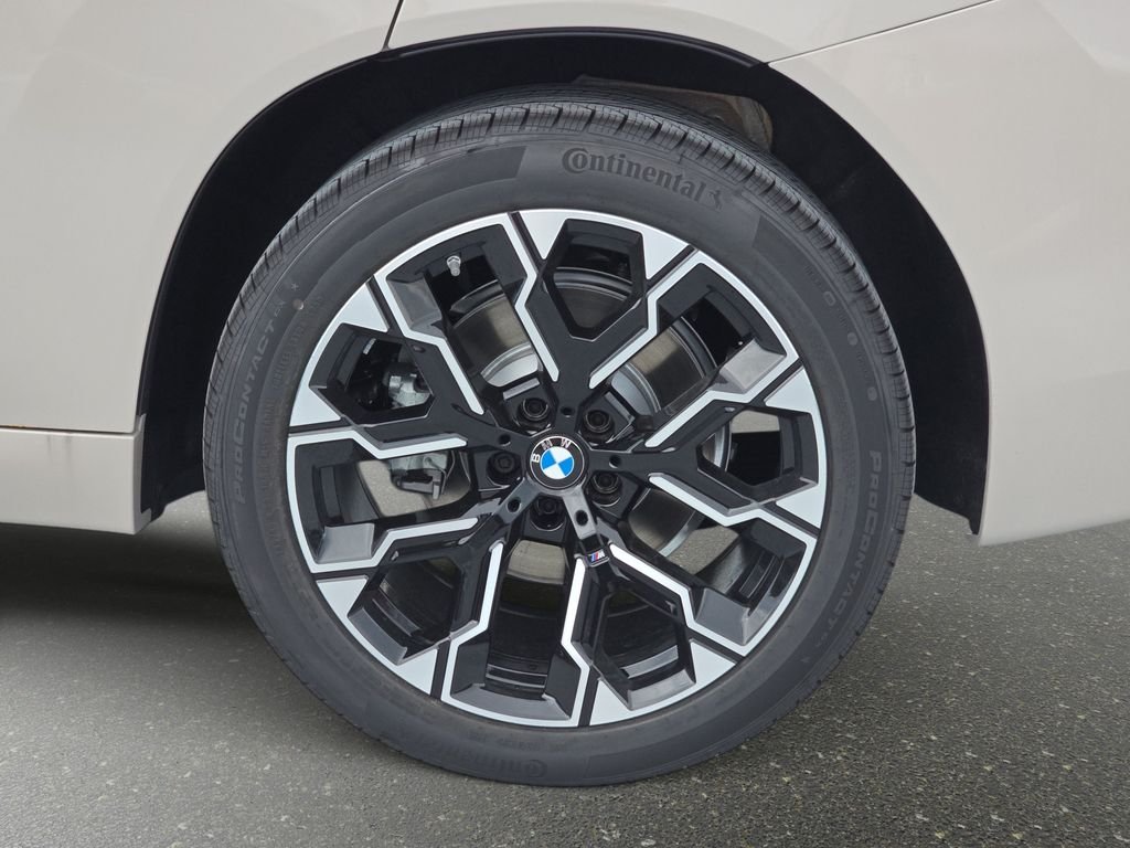 New 2026 Dune Grey Metallic BMW 30 xDrive image 21