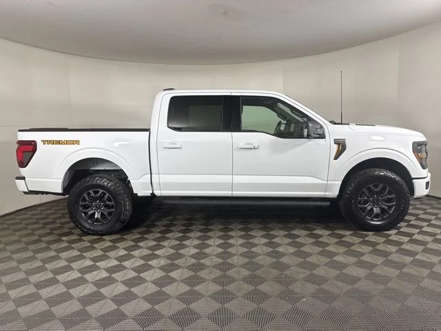 Used 2025 White Ford Tremor image 2