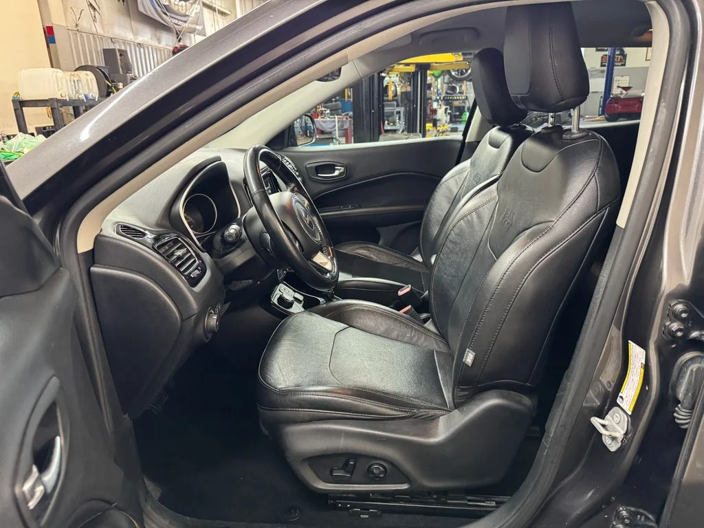 Used 2021 Gray Jeep Limited image 17