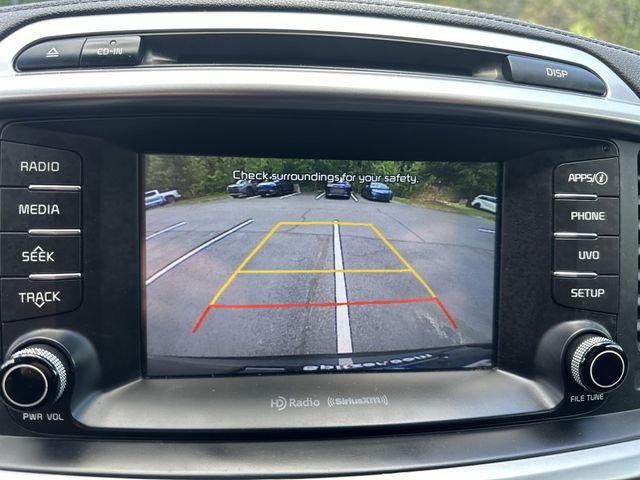 Used 2018 Silver Kia LX image 27