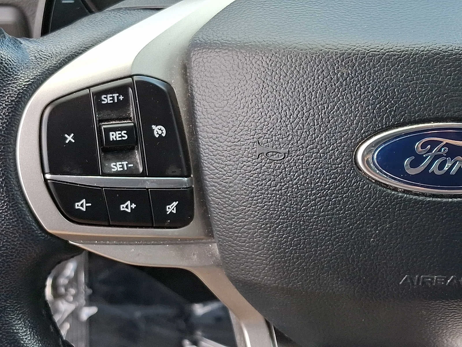 Used 2021 Agate Black Metallic Ford XLT image 20