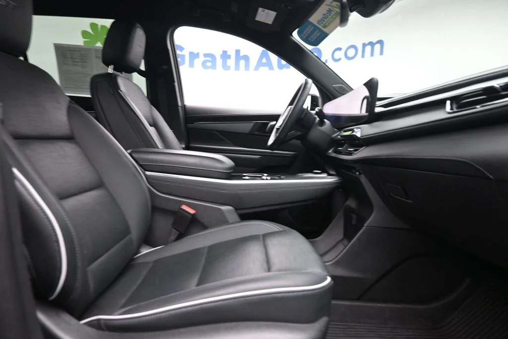Used 2025 Gray Buick Sport Touring image 9