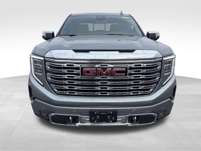Used 2024 Sterling Metallic GMC Denali image 9