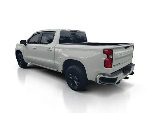 Used 2021 SUMMIT WHITE Chevrolet RST image 3