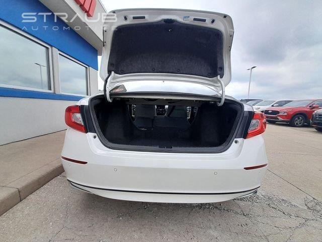 Used 2019 Platinum White Pearl Honda Touring image 58