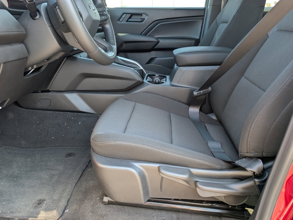 2026 Chevrolet Colorado Trail Boss - Photo 9