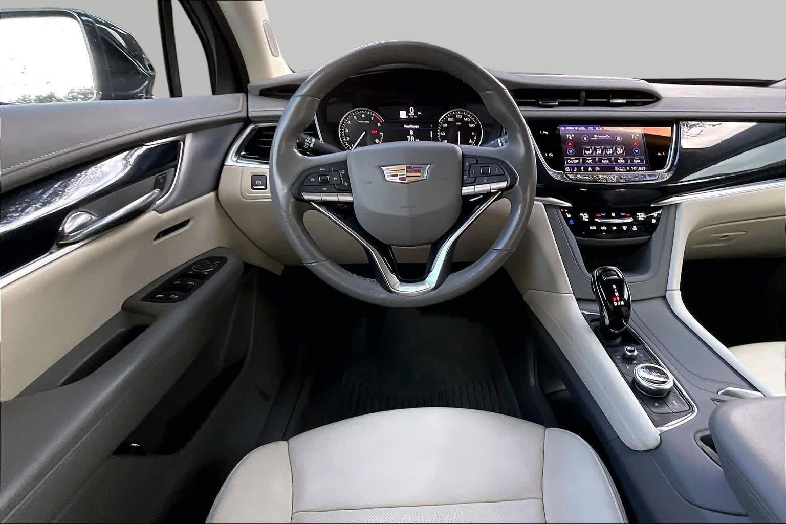 Pre-Owned 2024 Cadillac XT6 FWD Premium Luxury