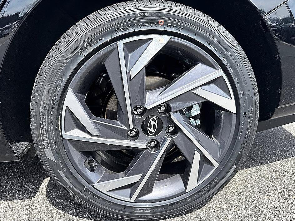 New 2026 Abyss Black Hyundai Limited image 20