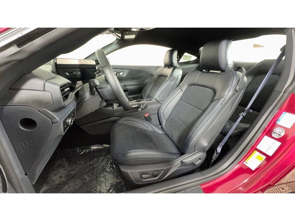 2025 Ford Mustang Dark Horse - Photo 7