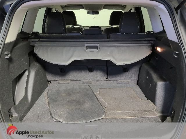 Used 2017 Red Ford SE image 8