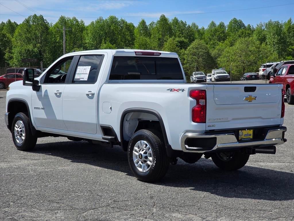 New 2026 Summit White Chevrolet LT image 19