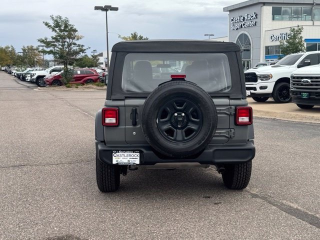 Used 2020 Gray Jeep Sport 4x4 image 4