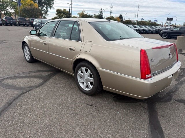 Used 2006 Beige Cadillac Base image 8