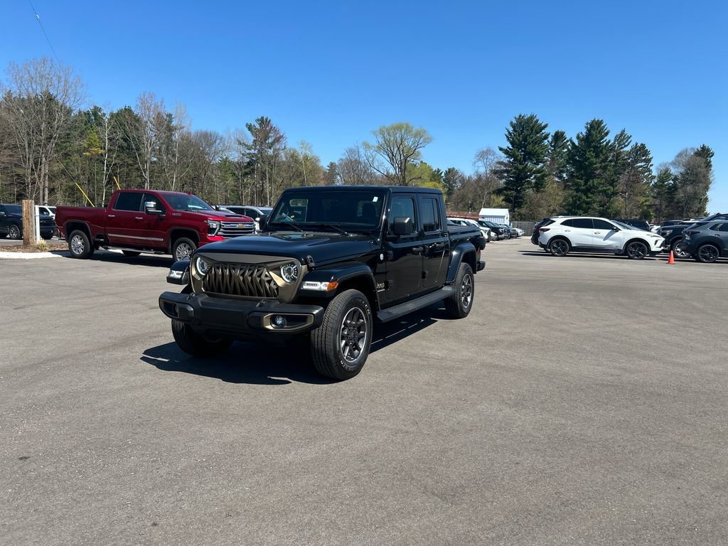 2023 Jeep Gladiator Overland's photo