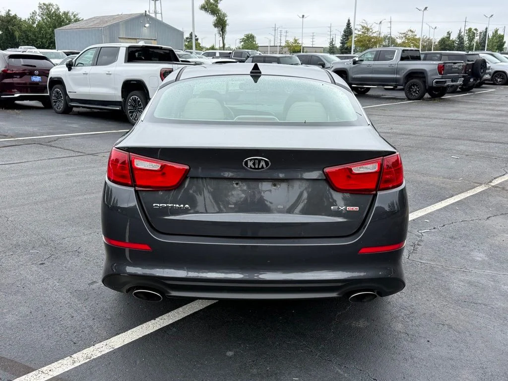 Used 2015 Gray Kia EX image 6