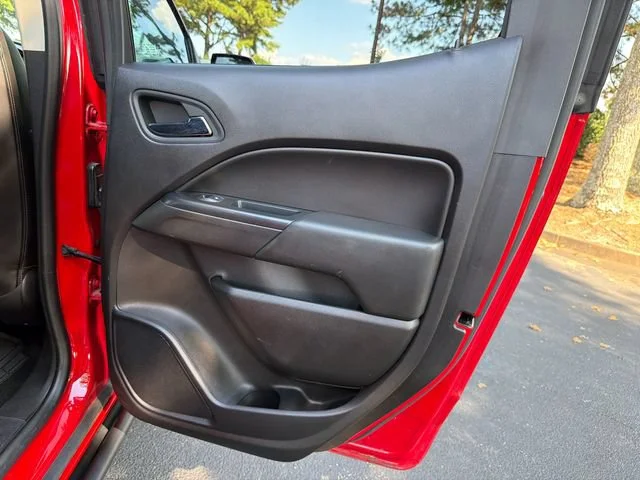 Used 2018 RED HOT Chevrolet 4WD ZR2 image 16