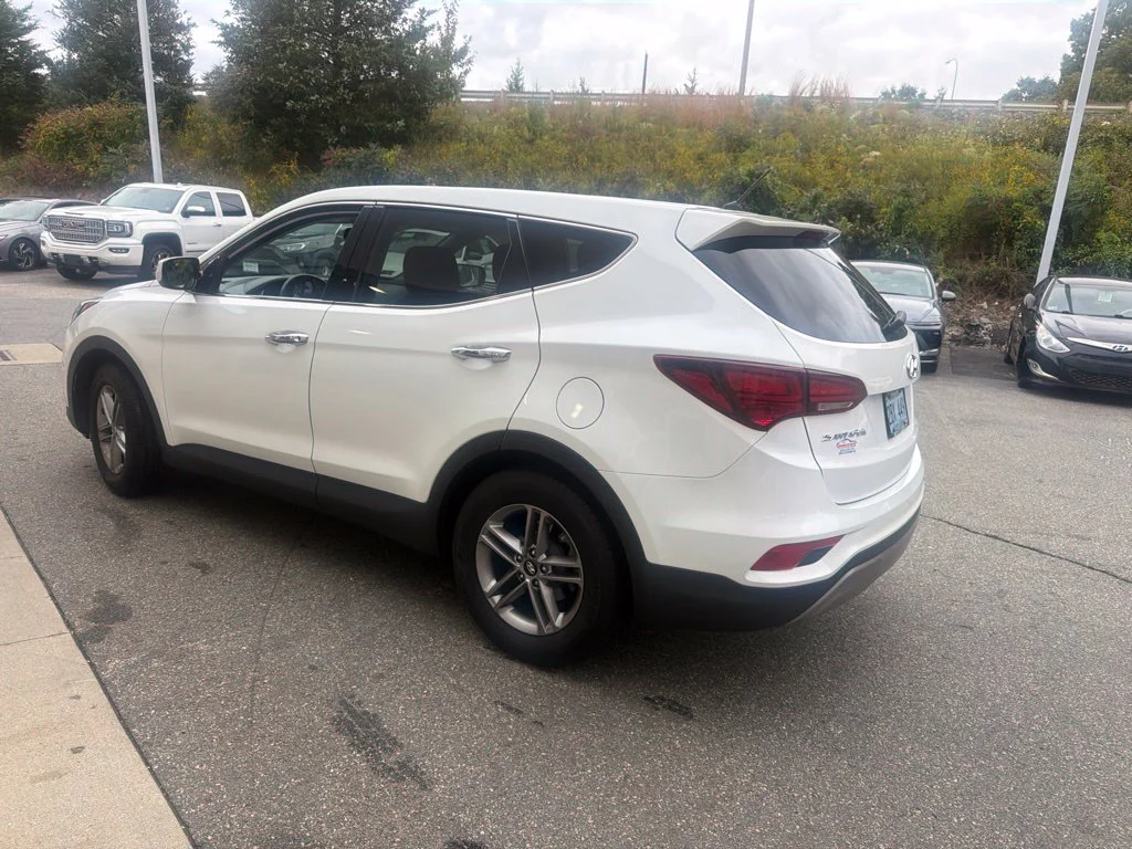 Used 2018 Pearl White Hyundai 2.4 Base image 4