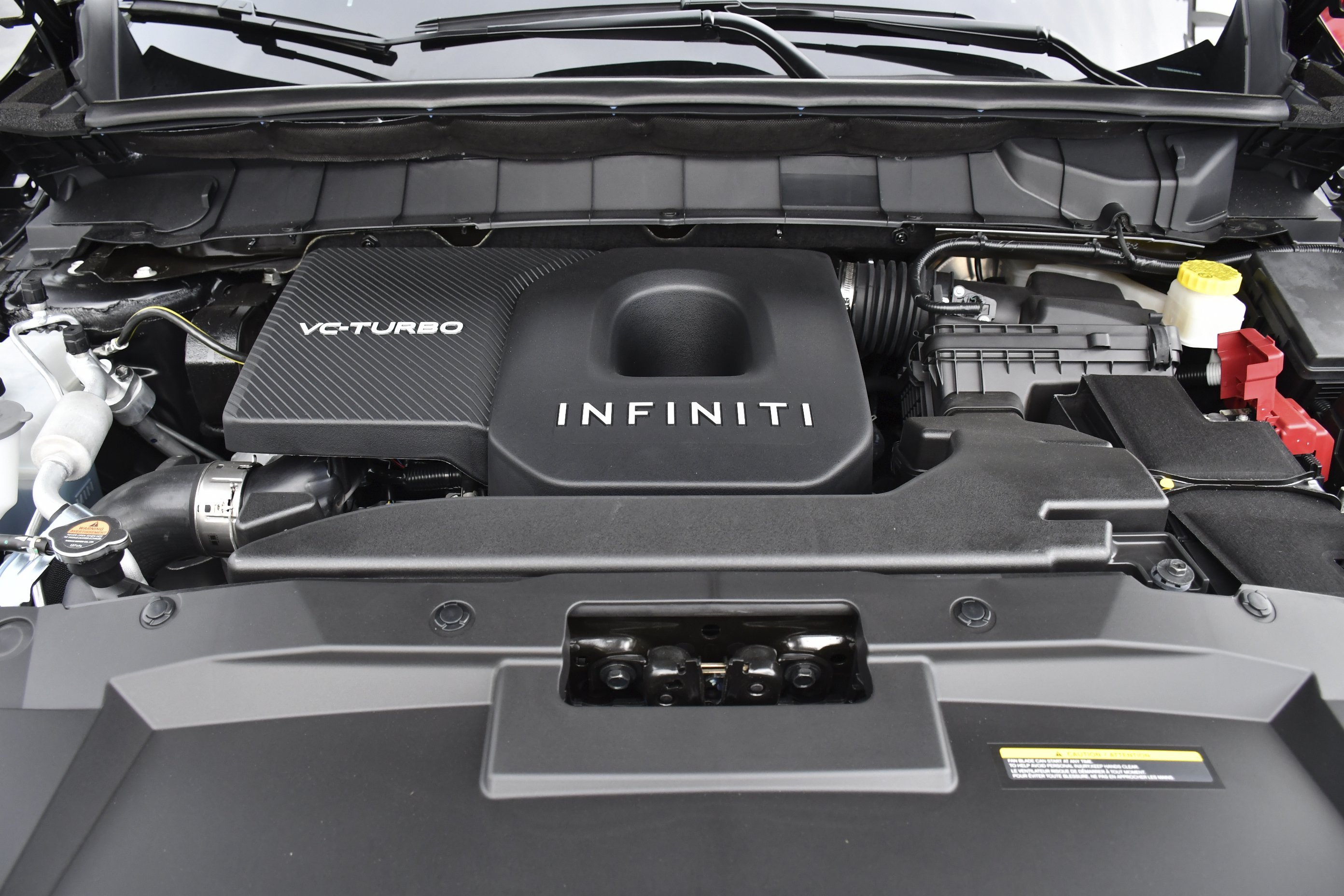 New 2027 MINERAL BLACK INFINITI Luxe FWD image 39