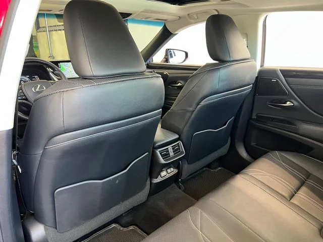 Used 2021 Matador Red Mica Lexus 300h Luxury image 42