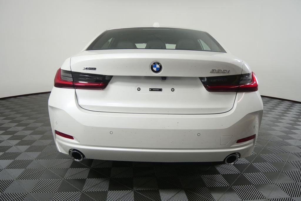 New 2026 Mineral White Metallic BMW 330i xDrive image 5