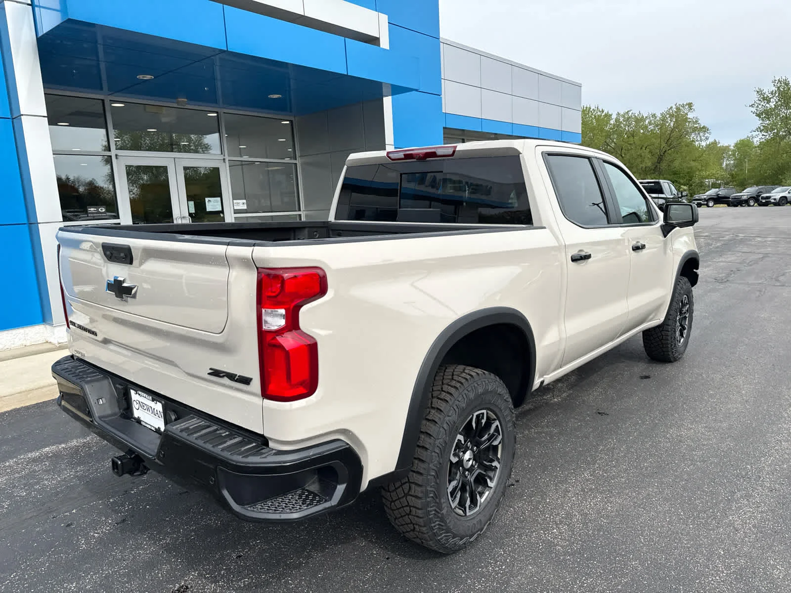 2026 Chevrolet Silverado 1500 ZR2 - Photo 12
