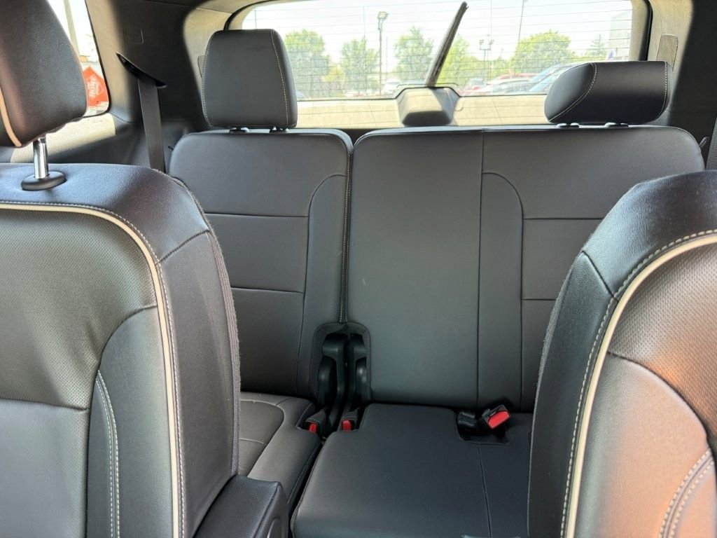 Used 2023 Summit White Chevrolet Premier image 19