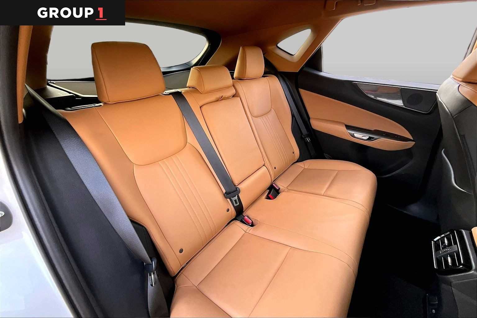 Certified Used 2025 Eminent White Pearl Lexus  image 17