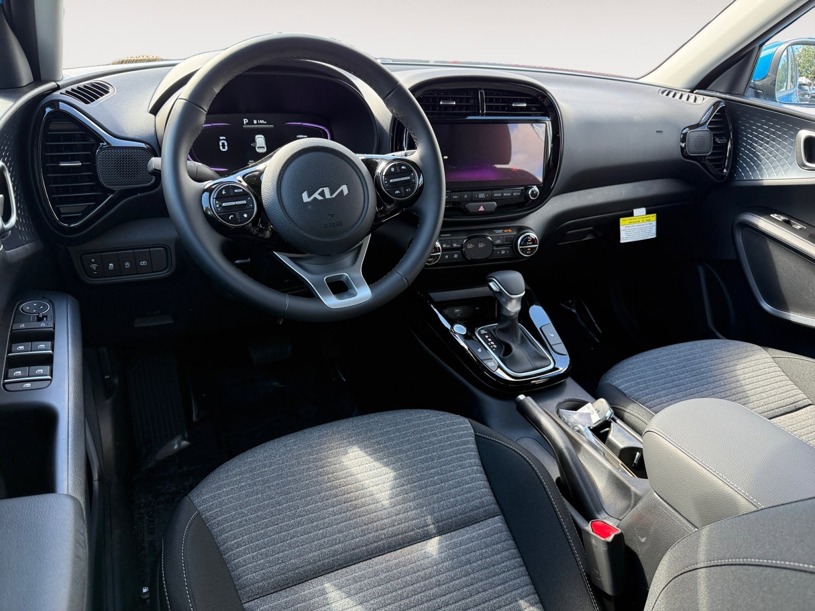 2025 Kia Soul EX - Photo 15