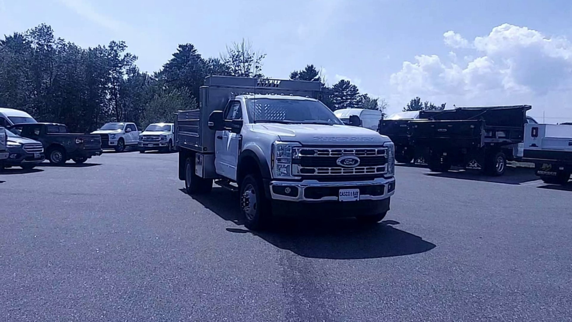 New 2026 Oxford White Ford F-450® XL image 15