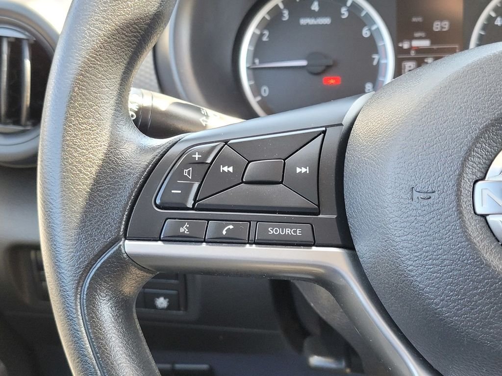 Used 2022 White Nissan S image 24