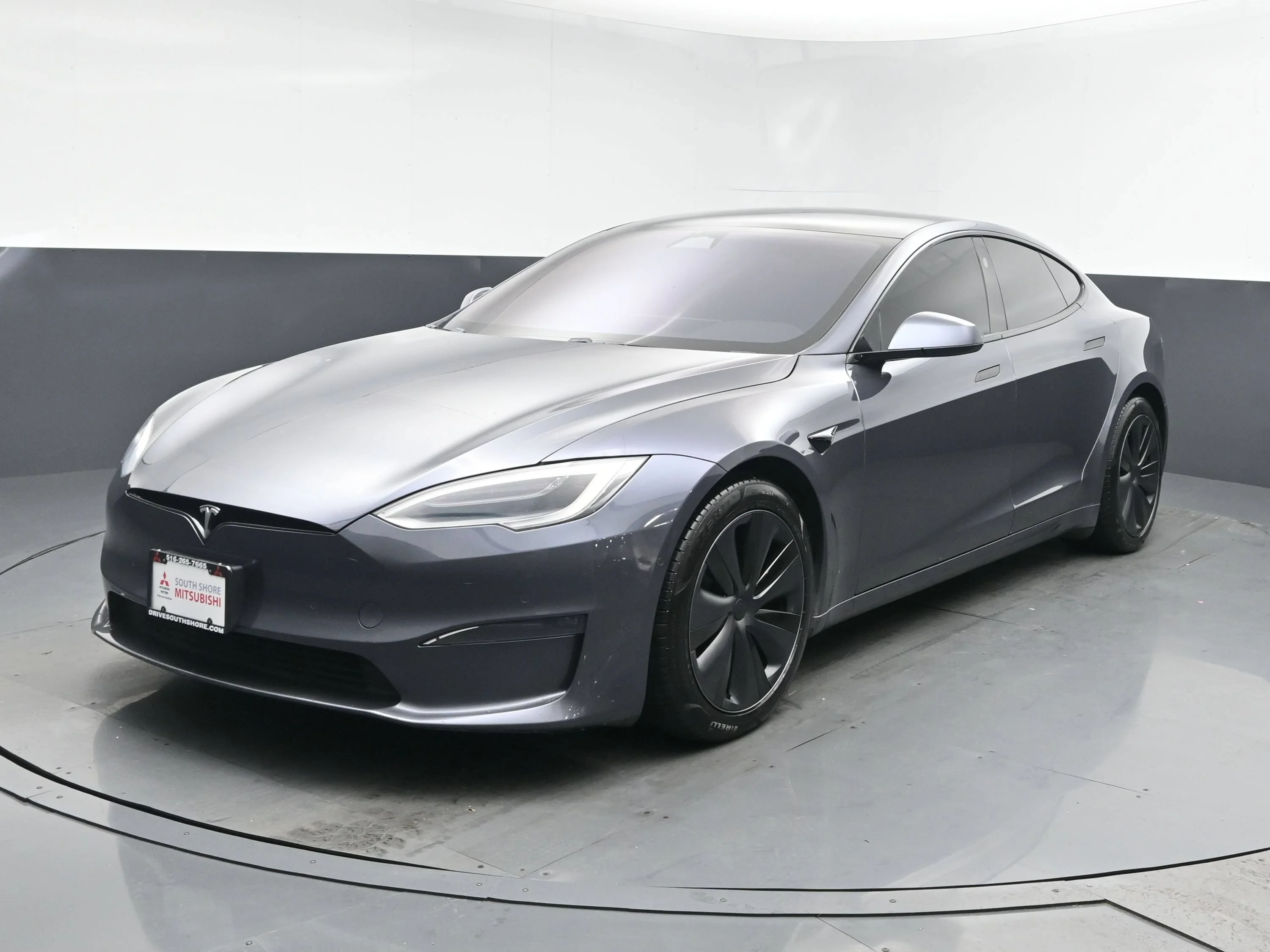2021 Tesla Model S Plaid's photo