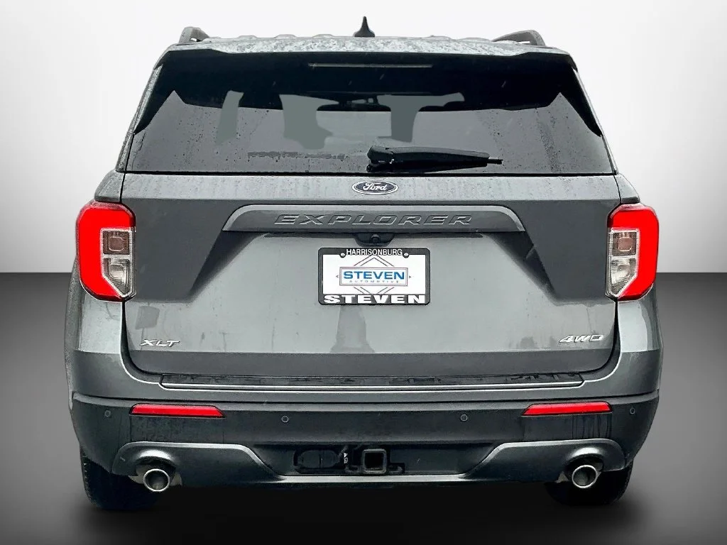 Used 2023 Gray Ford XLT image 5