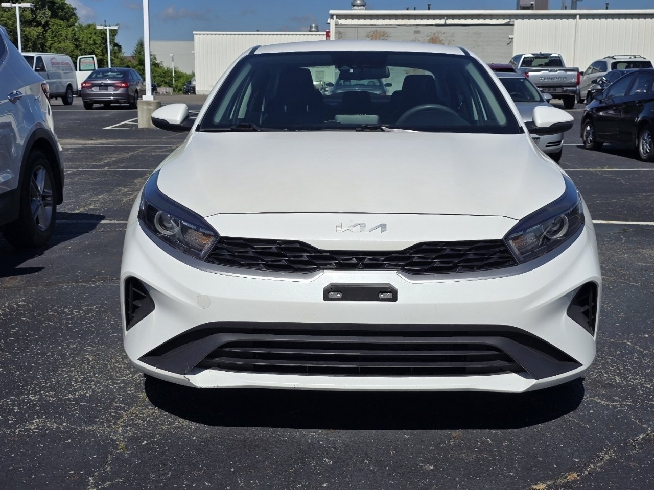 Used 2023 White Kia LXS image 2