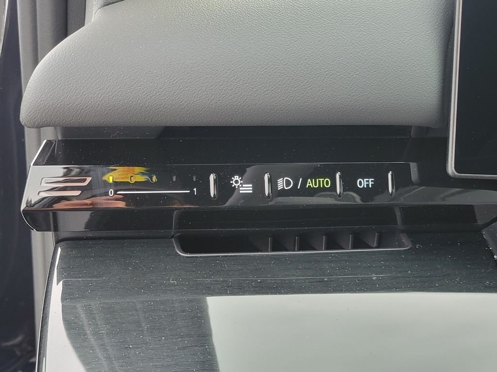 2026 BMW 5 Series 530i - Photo 28