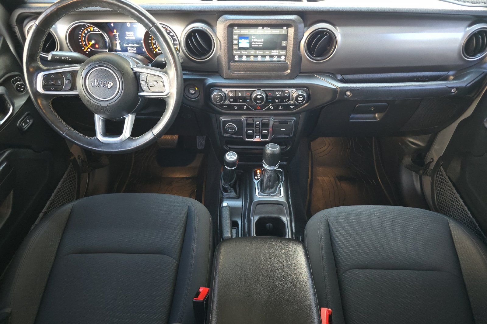 Used 2020 Silver Jeep Sport image 15