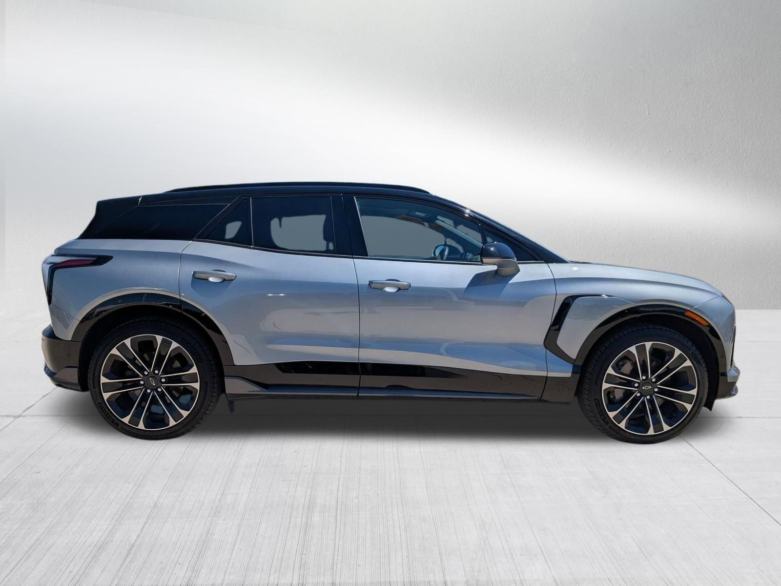 2025 Chevrolet Blazer EV SS - Photo 6