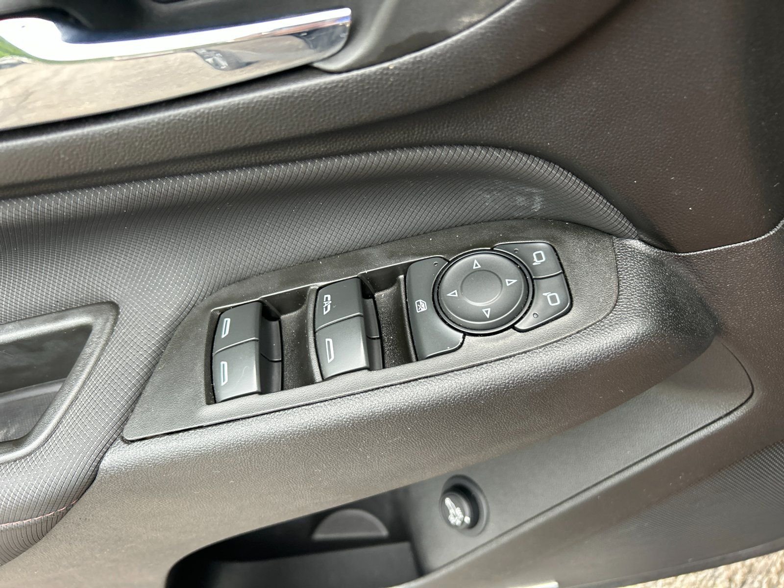 Used 2023 Black Chevrolet RS image 13