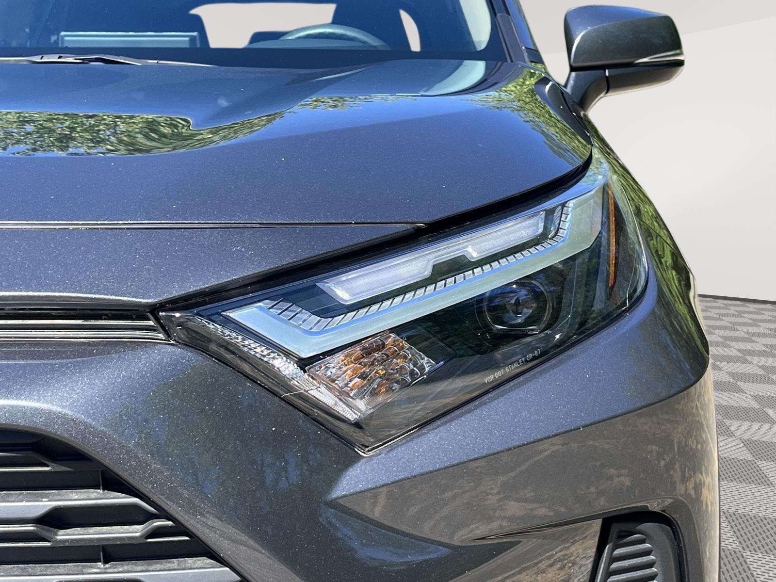 Used 2025 Magnetic Gray Metallic Toyota XLE image 10