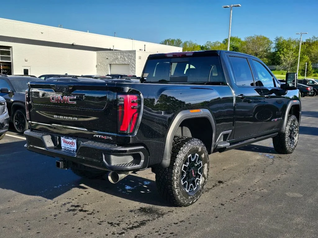 2026 GMC Sierra 2500HD AT4X - Photo 8