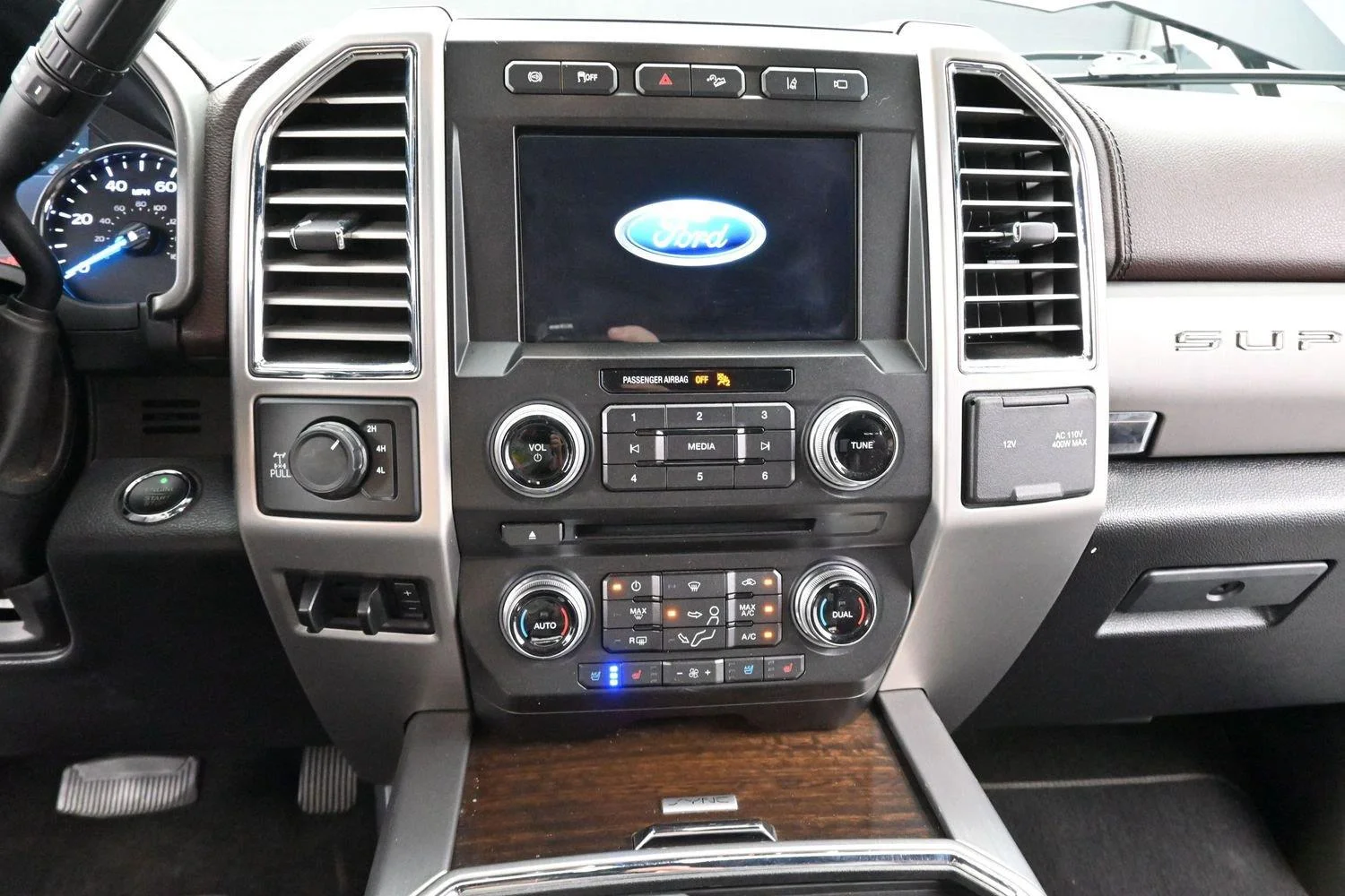 Used 2017 Shadow Black Ford Platinum image 20
