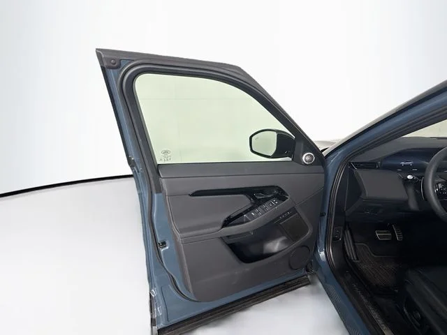 2026 Land Rover Range Rover Evoque Dynamic SE - Photo 12