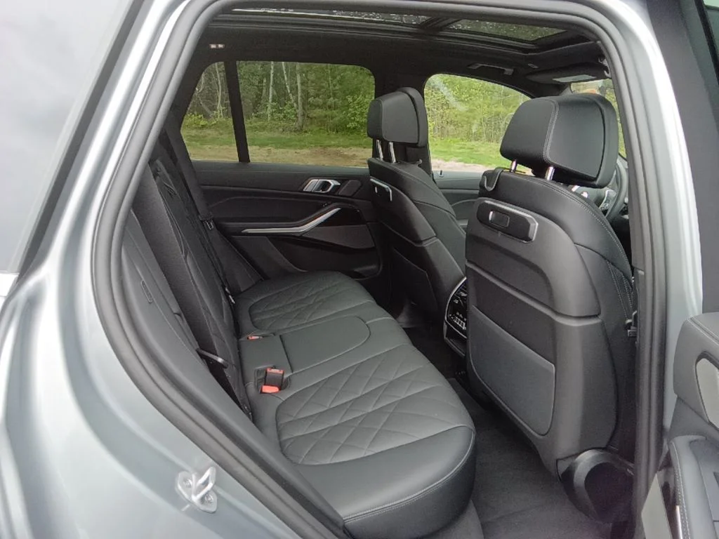 Certified Used 2026 Skyscraper Grey Metallic BMW xDrive40i image 25