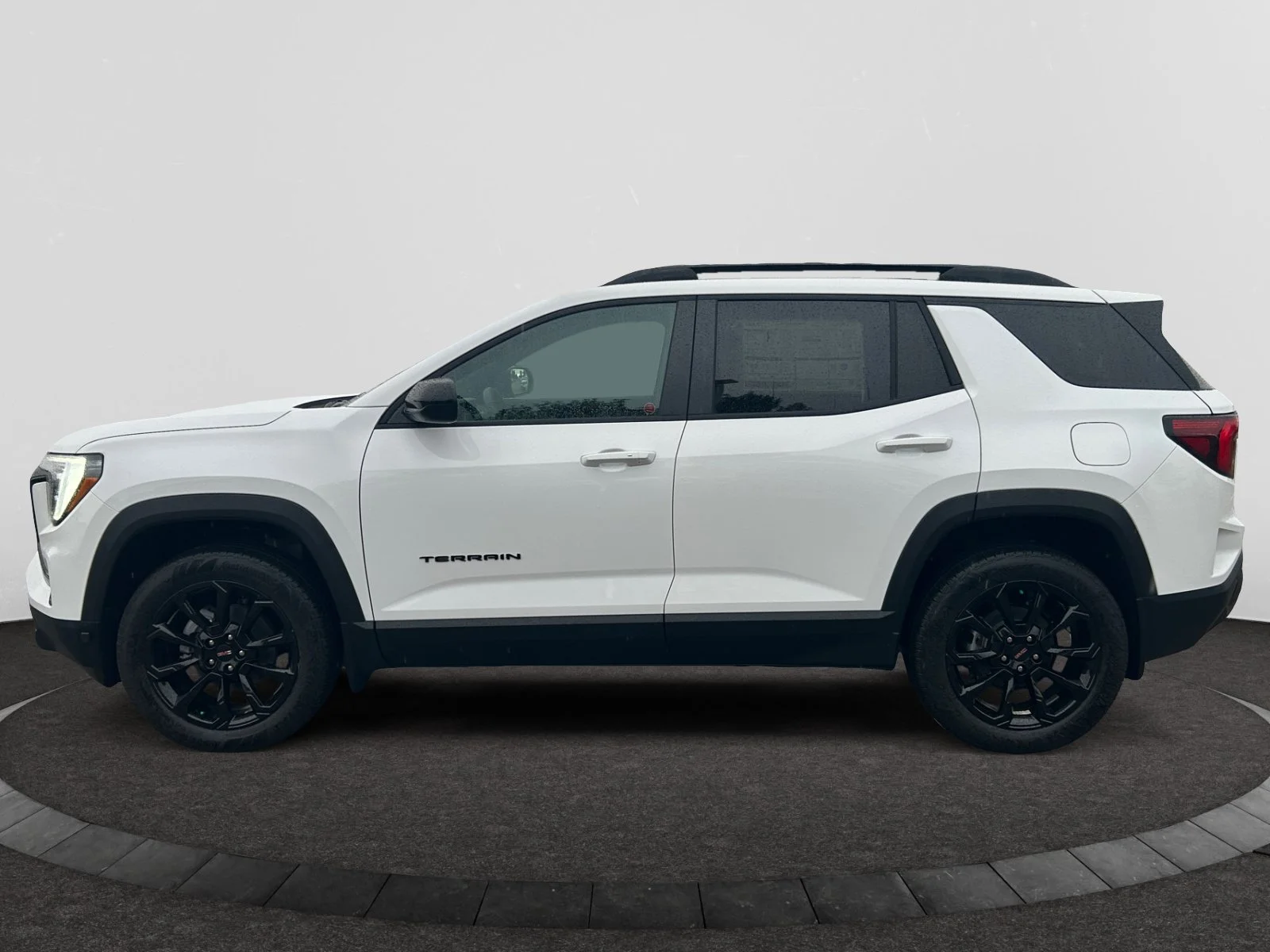 New 2027 Summit White GMC AWD Elevation image 2