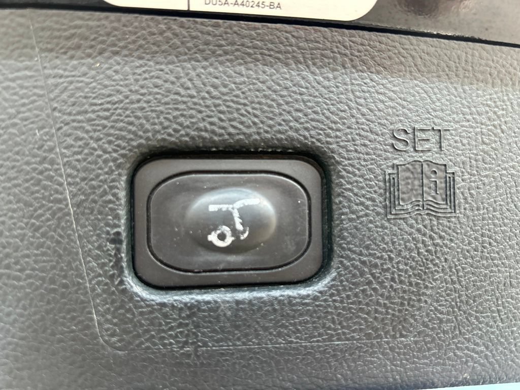Used 2019 Black Metallic Ford SEL image 12